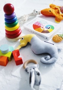 What kind of toys help to develop your child's mind