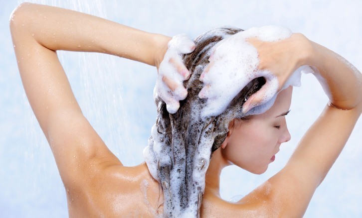  Pay attention to the way you wash hair
