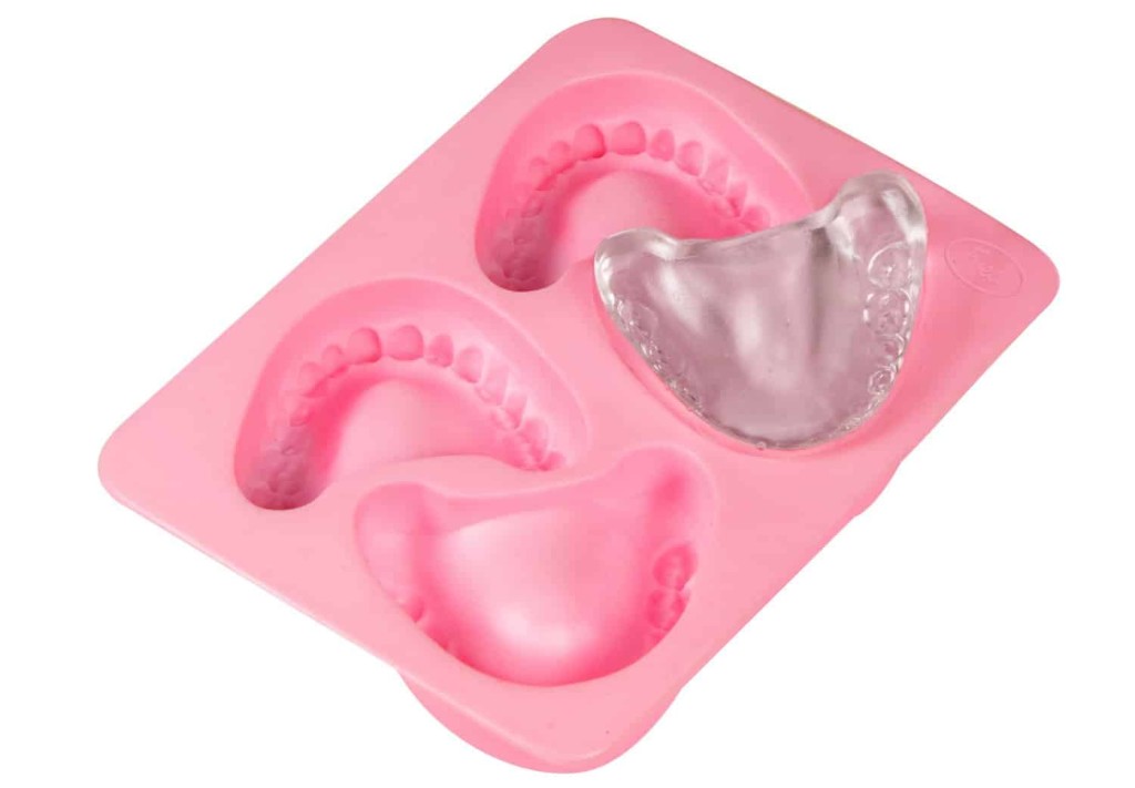Frozen Smiles Ice Tray from Fred&Friends